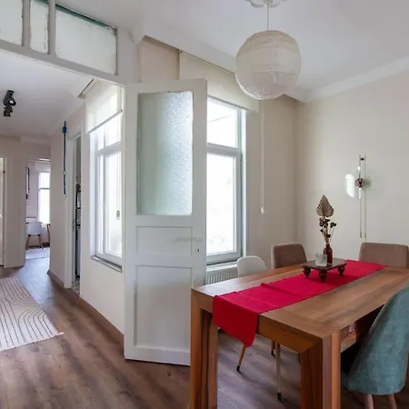 Soft And Historic 3br W Iconic Haydarpasa View * איסטמבול