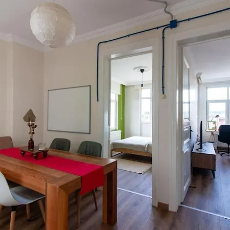 Soft And Historic 3br W Iconic Haydarpasa View דירה איסטמבול