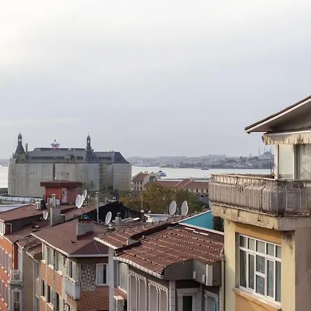 Soft And Historic 3br W Iconic Haydarpasa View *