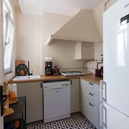 Soft And Historic 3br W Iconic Haydarpasa View * 이스탄불