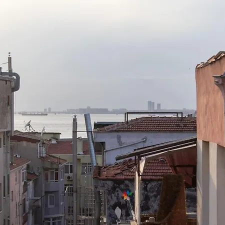Soft And Historic 3br W Iconic Haydarpasa View Istambul